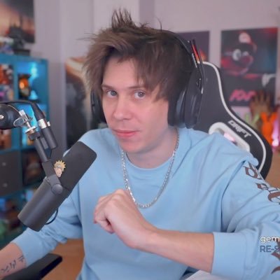 angels_fly_lh's profile picture. He/Him 28 Louis