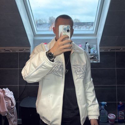 ItachiKhey's profile picture. 