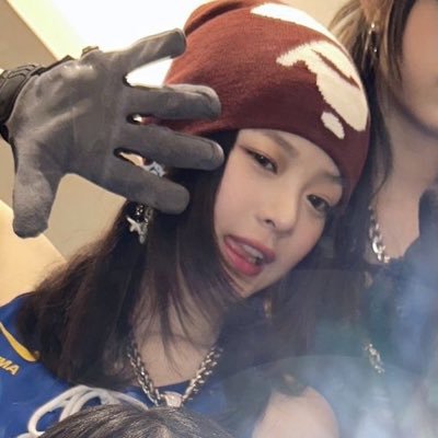 terrariuh's profile picture. #하니 lover | fan acc