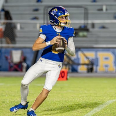 IanHMiller8's profile picture. 1 Timothy 4:12 ✝️ | Ath🏈🏀| Co:2026 | QB | 5’10-160lbs | Fernandina Beach High School | 3.9 gpa | 📧 ianmillerqb@gmail.com | 📱9043623588 |