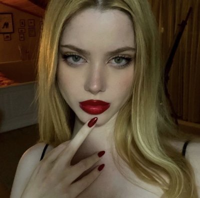 uriozy's profile picture. 