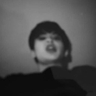 feivlx's profile picture. all roads lead to you.