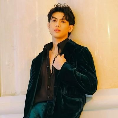 fhouchii's profile picture. 