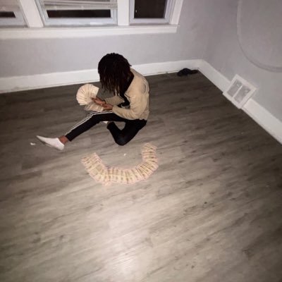 CEEE_tomuch's profile picture. 18+ Hml 🥴