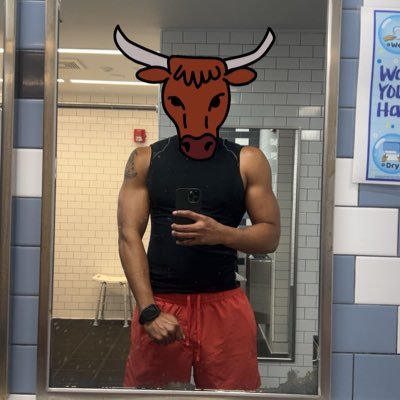 soflobull's profile picture. 305/954 | 27 | discreet & experienced bull | MDNI | perv/goon | 🇺🇸 🇨🇴 |