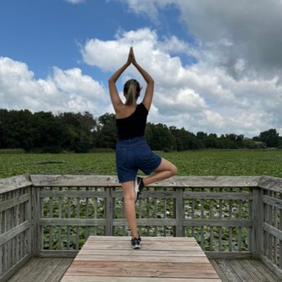 tootfarangx's profile picture. روزمره‌نویسی و از این دست خزعبلات/ اگه منو میشناسی جان مادرت بلاک کن/علاقه‌مند به زندگی/مسخره بازِ اعظم/غلام خانه‌های روشن/نامزد رسمی مرد عزیزم