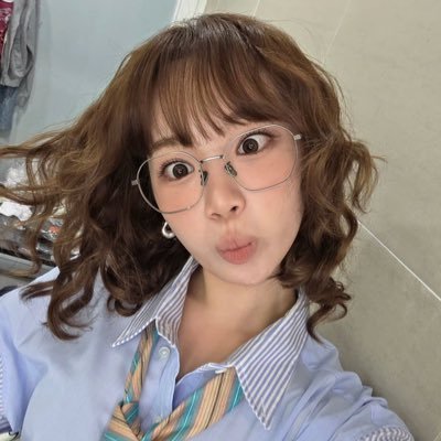 sserafino_S2's profile picture. ❤️ @le_sserafim @BLACKPINK @RESCENEofficial @NMIXX_official @ILLIT_official