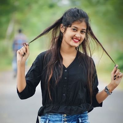 0_PriyaSingh's profile picture. 