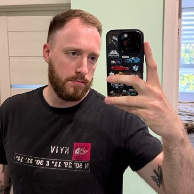 kmykhailovv's profile picture. маю дві собаки