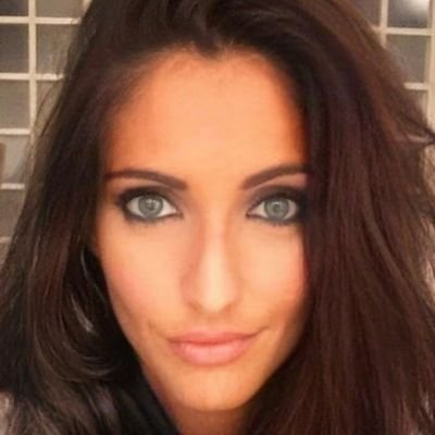 bertac1392634's profile picture. Lo contrario de Feminismo es ignorancia. De camino a casa quiero ser libre, no valiente.The show must go on!  No te calles,  siembra el caos!