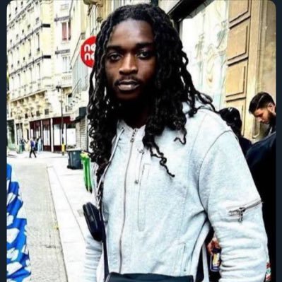 KyLouF's profile picture. Lisez One Piece (mon club va en ligue 2) (mbeumo ballon d'or)