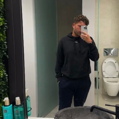 FozzyXI's profile picture. Demon timin - sellin max osrs acc