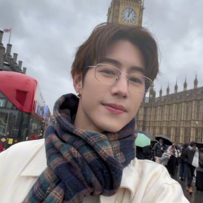 adoholic93's profile picture. 