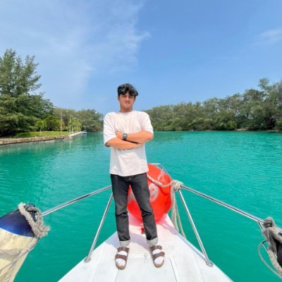 AlfauzanHafidz's profile picture. Banyakin Bercengkrama, bercanda, satu lagi banyakin bersedekah itu penting.