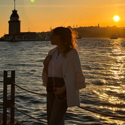 femivv's profile picture. ♌︎ / ♍︎ / ♋︎
believe in your inner Beyonce 🐝