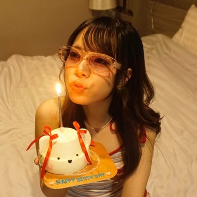 mmeawholic's profile picture. 🥦