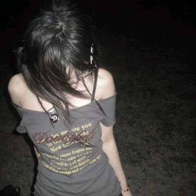 millyamanekkj's profile picture. nao sei