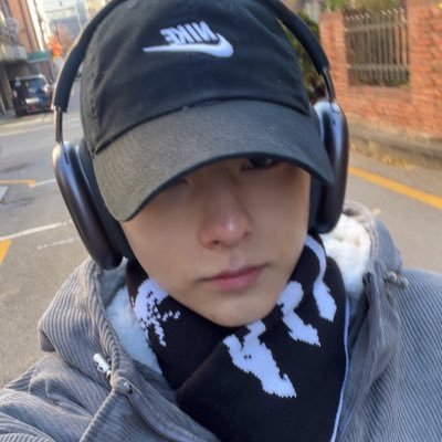 OKjqo2DoOE17578's profile picture. 6개의계정이정지되다.. 7번째계정입이다ㅋㅋ