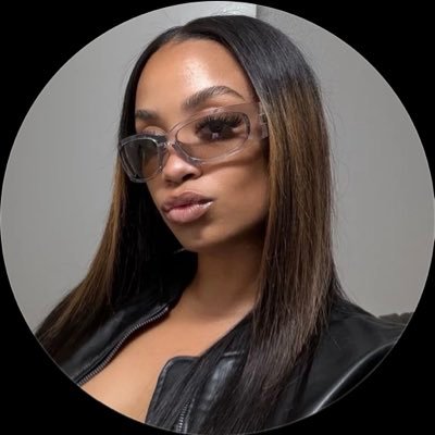 karenkayjv6z's profile picture. 🏆|Forex 📉|Marketer 📊|A.I. Powered Forex 📈|Trading Software 💰|Compound Interest 🏵|Passive Income 💱|Make Millions 🏅|I turned $12k into $5million🥉