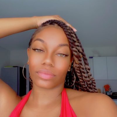 Aartemiis__'s profile picture. 