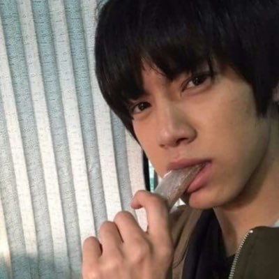 lalisasproperty's profile picture. 