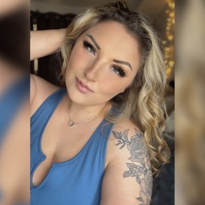 NxtdoorgirlKay's profile picture. ur tatted oversharer bestie w/ a starbucks addiction & 8 clingy cats 🐾☕ SFW main 👉 @nxtdoorthoughts 💛 click the link to hang out w/ me