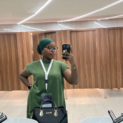 Shola_peperenpe's profile picture. 