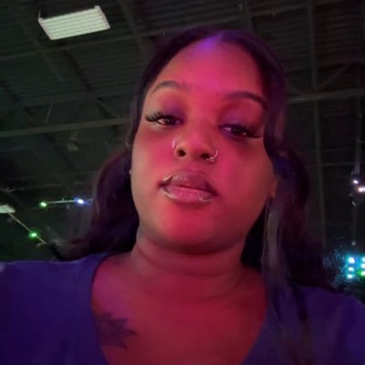 bluntsnoreos's profile picture. Taurusing 🙂‍↔️|💗|