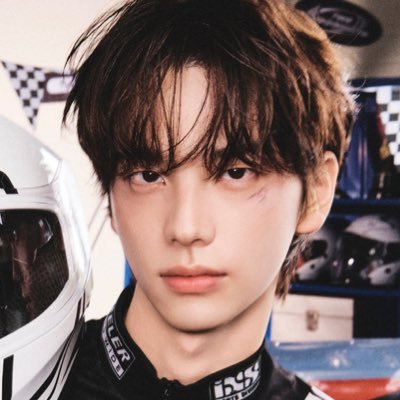 shinyupmo's profile picture. i don’t even give a gaf