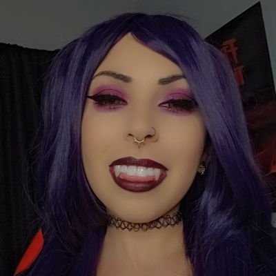 SpookySam8's profile picture. 𝔍𝔲𝔰𝔱 𝔞𝔫 𝔬𝔯𝔡𝔦𝔫𝔞𝔯𝔶 𝔤𝔥𝔬𝔲𝔩 𝔣𝔩𝔬𝔞𝔱𝔦𝔫𝔤 𝔱𝔥𝔯𝔬𝔲𝔤𝔥 𝔩𝔦𝔣𝔢🕸🖤