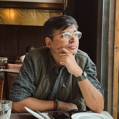 Niteesh22's profile picture. Tinkerer | Pioneering AR/VR Typography | Director of Design @PocketFM_App | Designed AR One Sans | Crafting the Future of Spatial Design | Previosly @meta