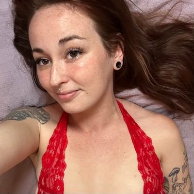 xLolaxxPeachx's profile picture. Ur fav 𝐌𝐈𝐋𝐅 ♡ I luv titties ♡ @Lolas_Showers ♡ FREE Telegram Channel → https://t.co/ZjQ98m8f8T