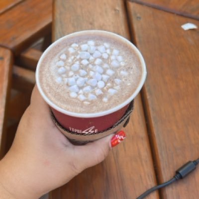 andrealerenaroj's profile picture. Me encanta viajar ,Me gusta bailar, hacer postres , ver fútbol el mar las películas