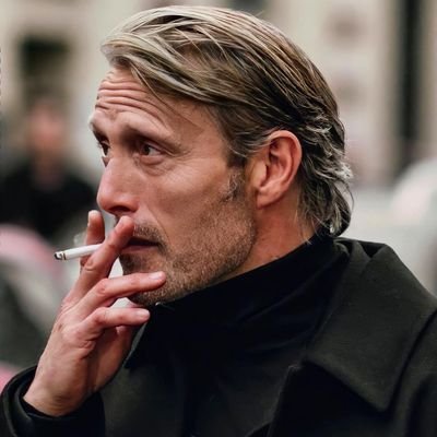 Zackaerys1er's profile picture. Amoureux du cinéma du coup j'en parle beaucoup

                My Letterboxd : https://t.co/KvgspUZoNR 🎞️