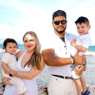 Jlmoutore's profile picture. Rugby is where strength, strategy, and heart collide on the field 🏈🏉