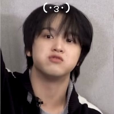 n__naya's profile picture. belah dadaku, isinya mark lee.