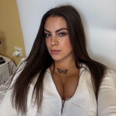 lorenalopezz_'s profile picture. hala madrid y nada más