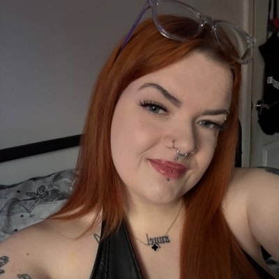 annie97x's profile picture. lover of women and @lfc ⋆˙⟡
