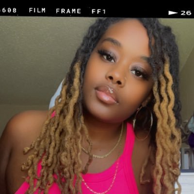 lillady_me's profile picture. Milf!!!  #Louisiana 318🐊 Aquarius ♒️ 💙💛