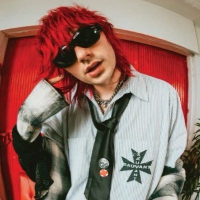 enough4mike's profile picture. she/her | red hair michael supremacy 🪩🖤💿 @shadowsidesos #1 fan