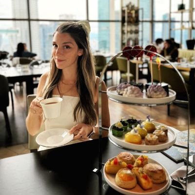 Rafaela_kermode's profile picture. I help individuals Earn $30k weekly 
🎓Daily Signals ⏳Years of Experience💡📊 Focused on: Gold💸 | GBPJPY | EURUSD | B Bitcoin | ⚡VIX 75

Channel link view 👇