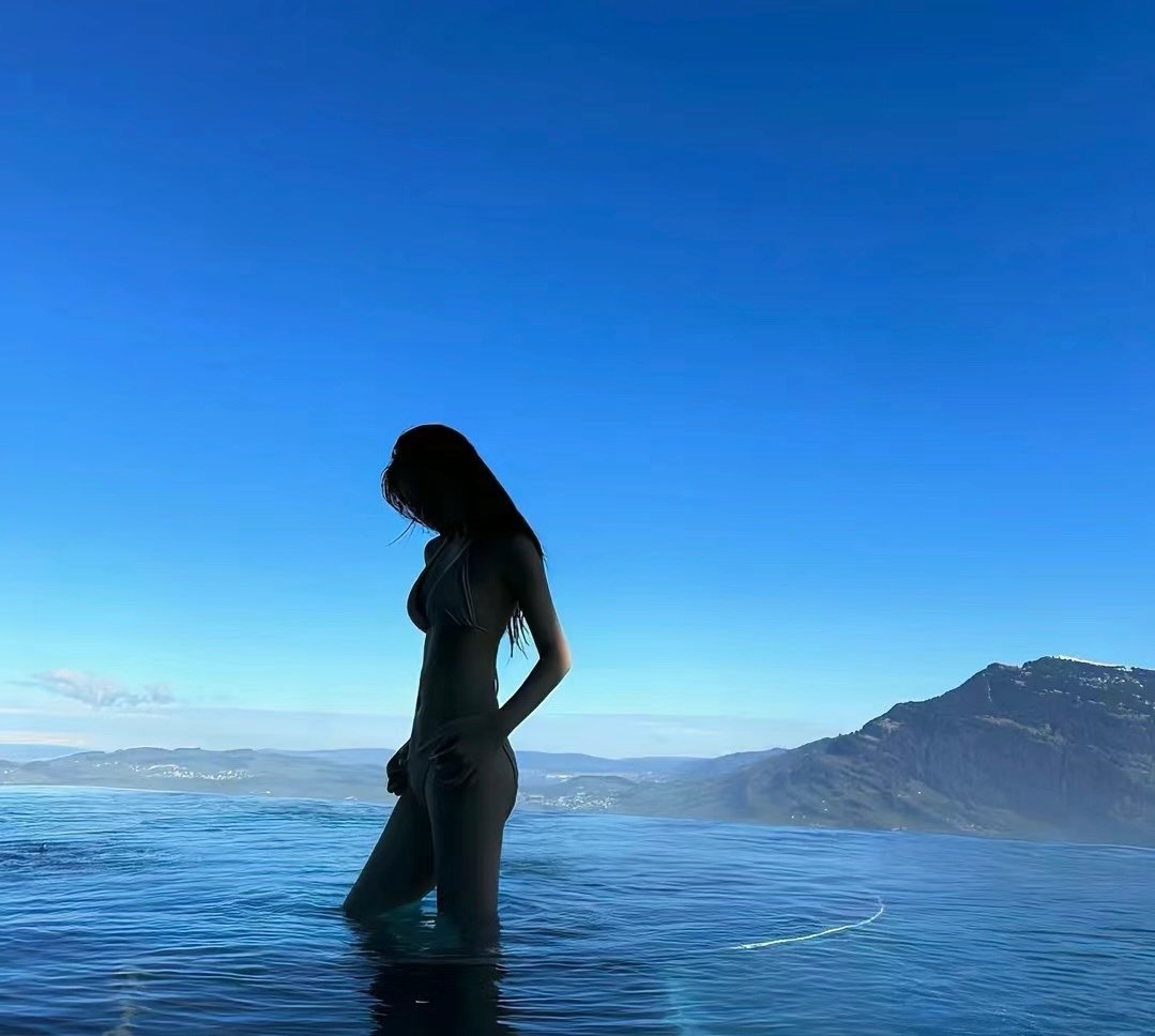 vleeuital22584's profile picture. 