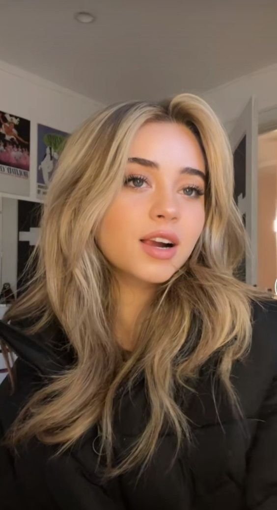 ruqoox12817's profile picture. 