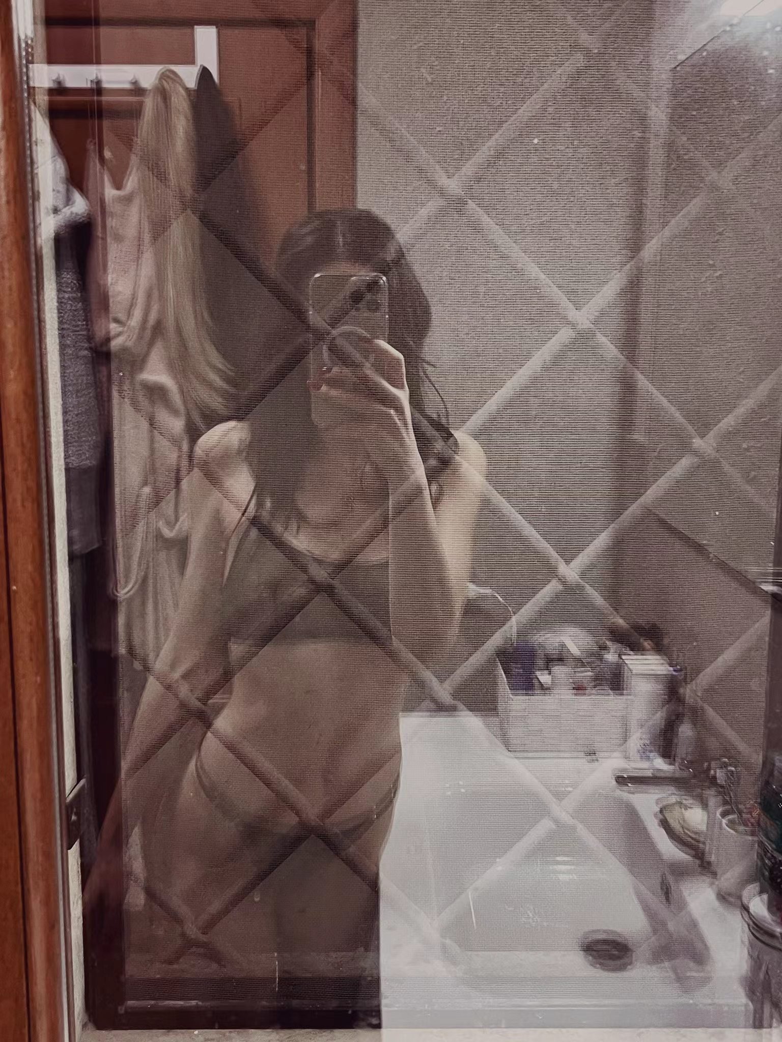 eebarrox20370's profile picture. 