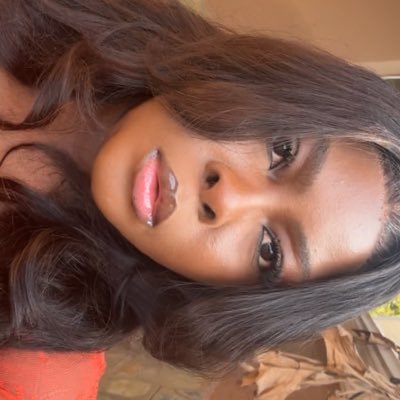 netia_q's profile picture. Mental Health Advocate | God’s baby girl ❤️