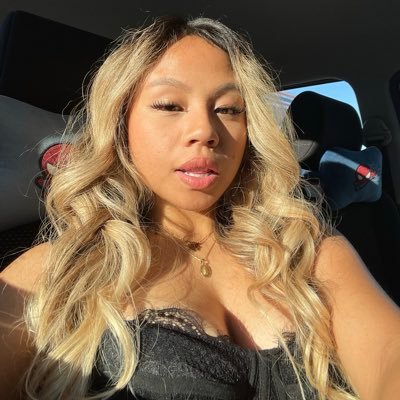 jo_lynie's profile picture. 