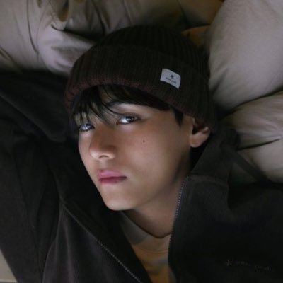 frutaeloops_'s profile picture. svt (011324 011825) bts (041325) ⭐️ IDr. 🛋️