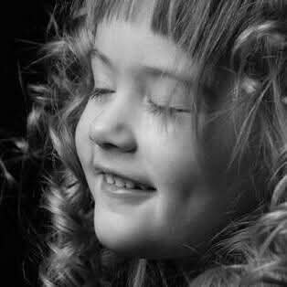 IramKiani's profile picture. 