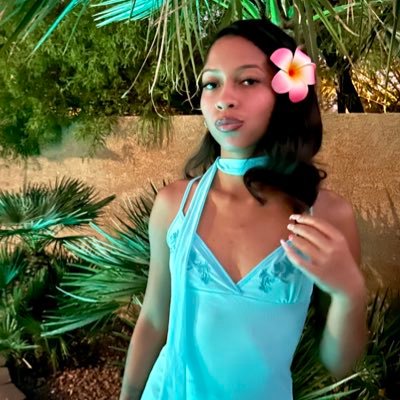 NaiyannaM's profile picture. i don’t like a lot of things and im smarter than everyone