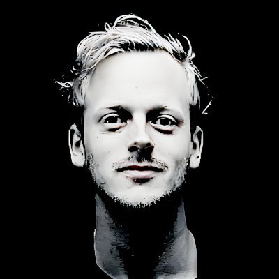 productclarity's profile picture. Product designer obsessed with clarity and momentum. Built products used by 3M+ people. Human+AI design thinking is the future.